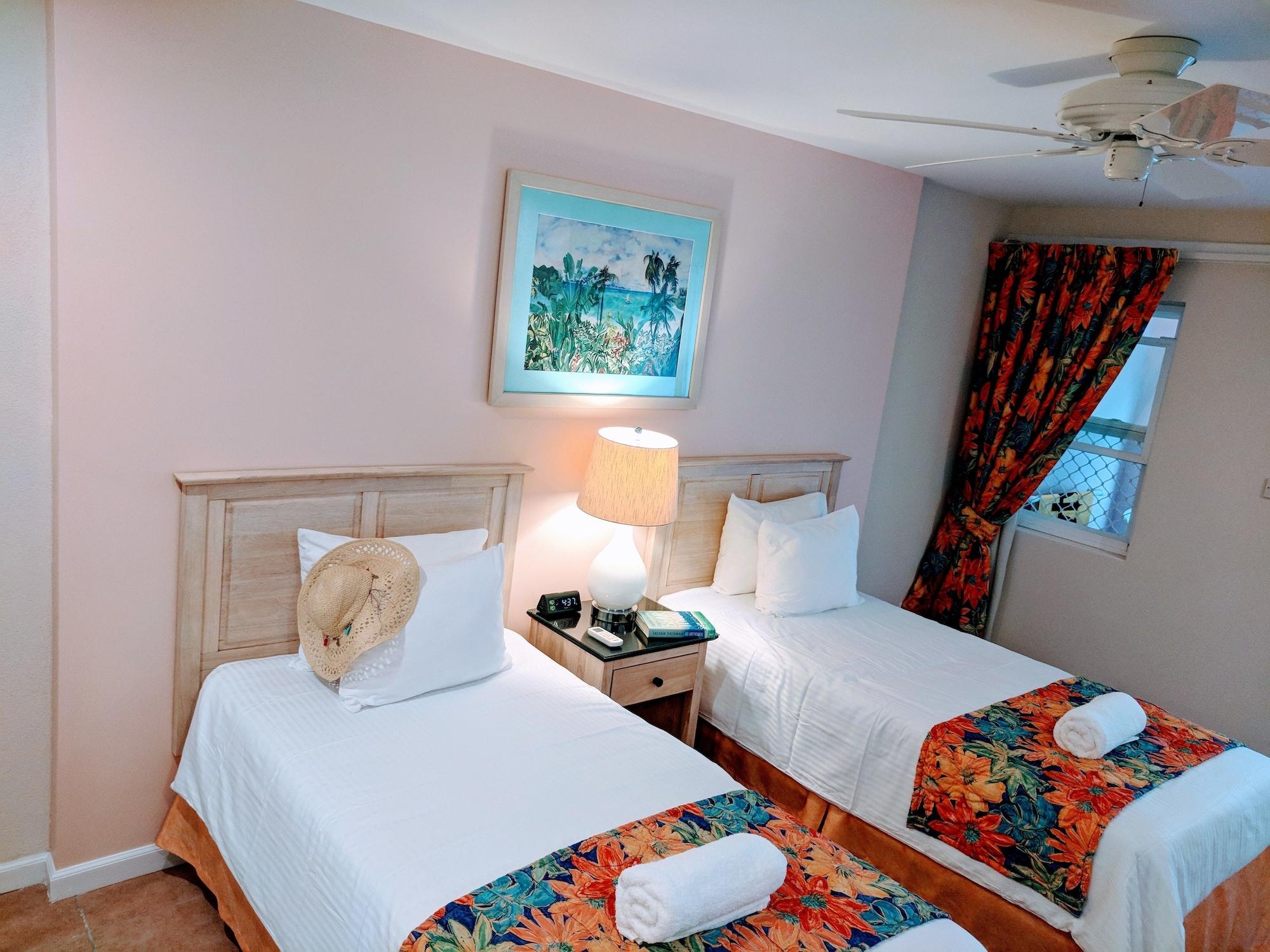 Butterfly Beach Hotel Christ Church Ngoại thất bức ảnh