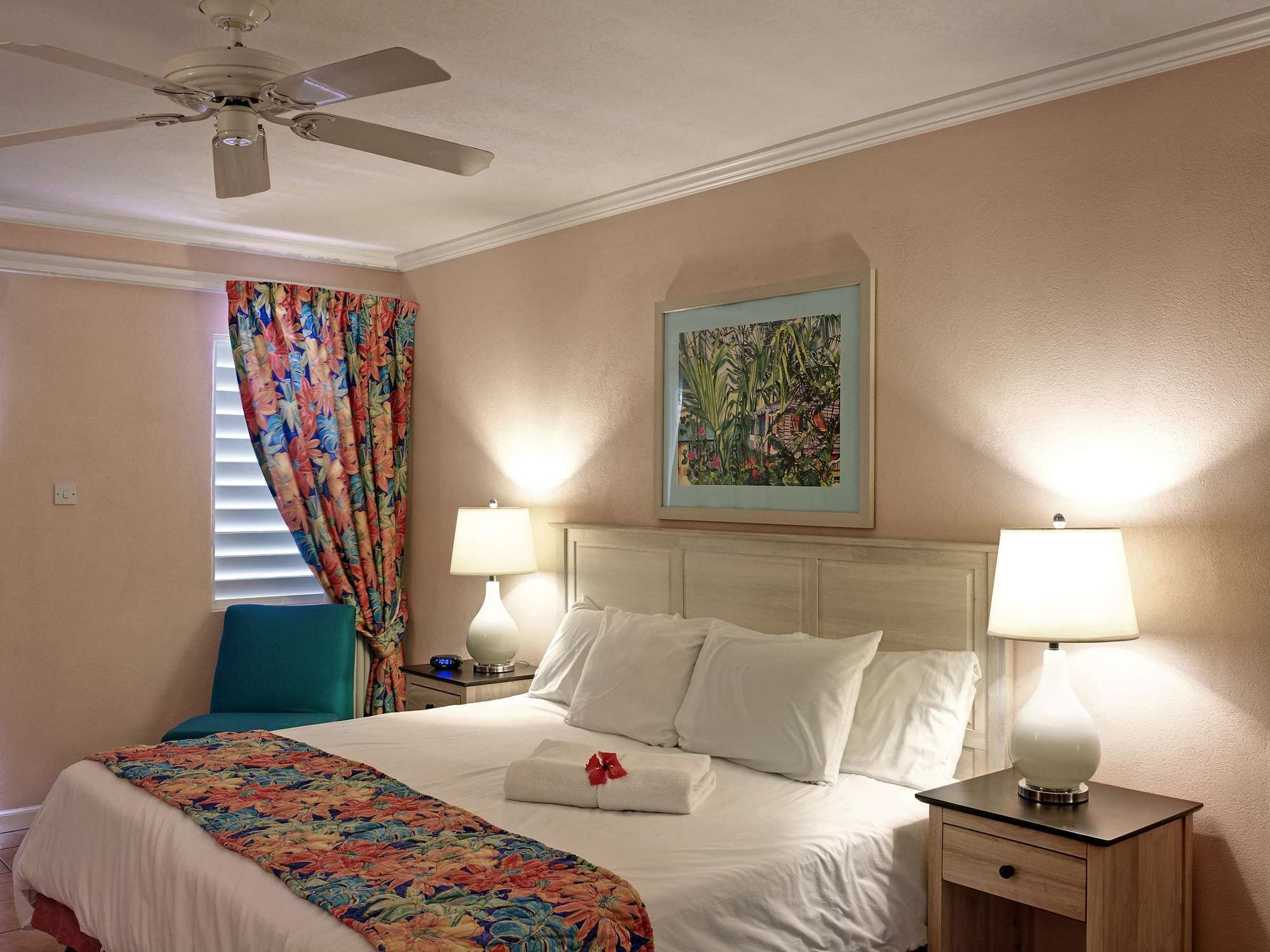 Butterfly Beach Hotel Christ Church Ngoại thất bức ảnh